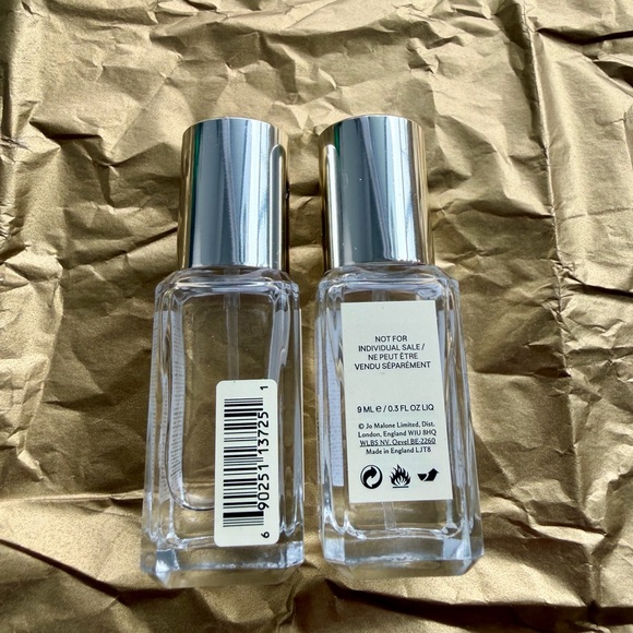 Jo Malone Clear Glass Cologne Duo with Silver Caps - Picture 2 of 2
